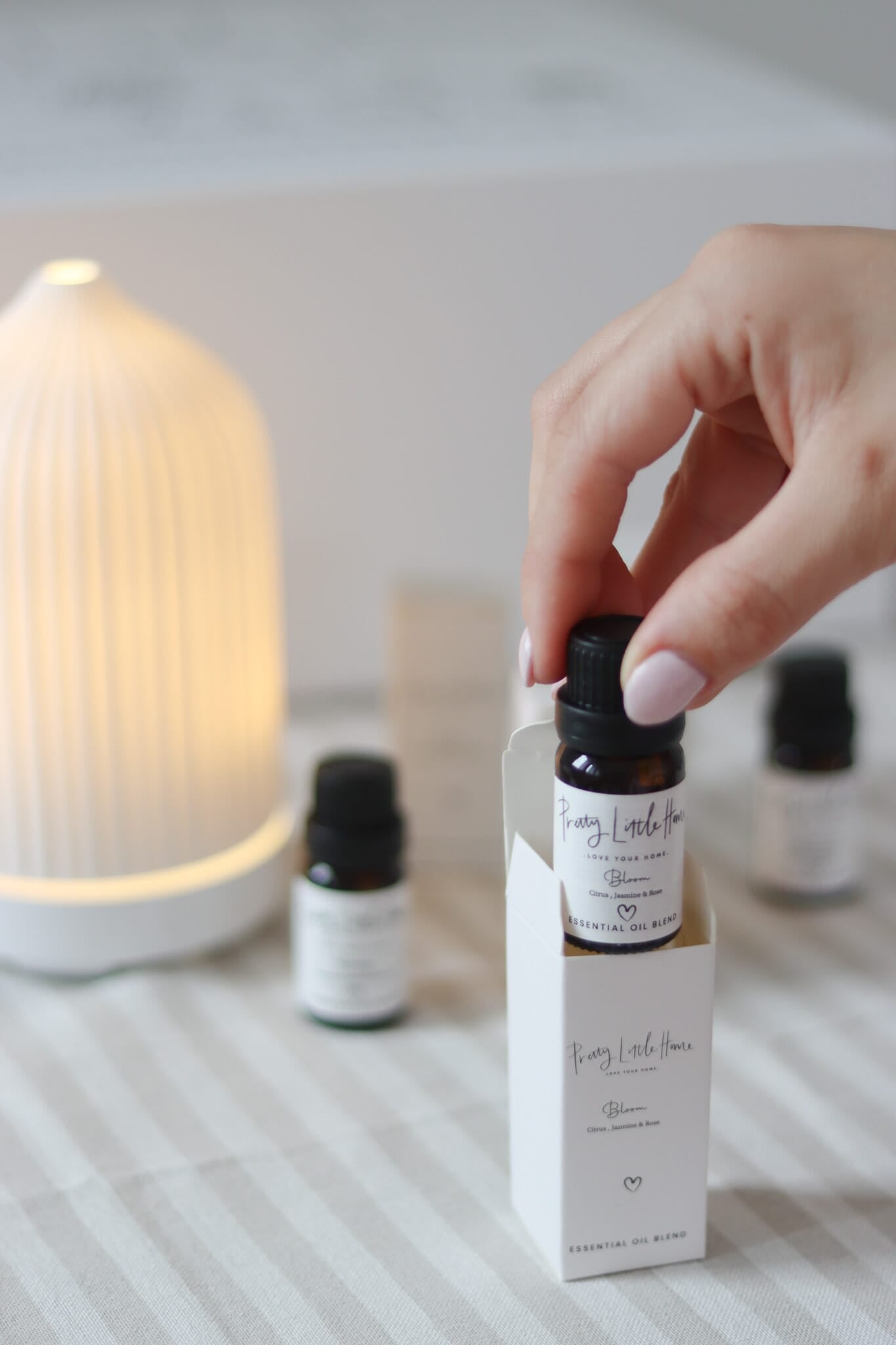 Ceramic Diffuser & Essential Oil Set | Pretty Little Home